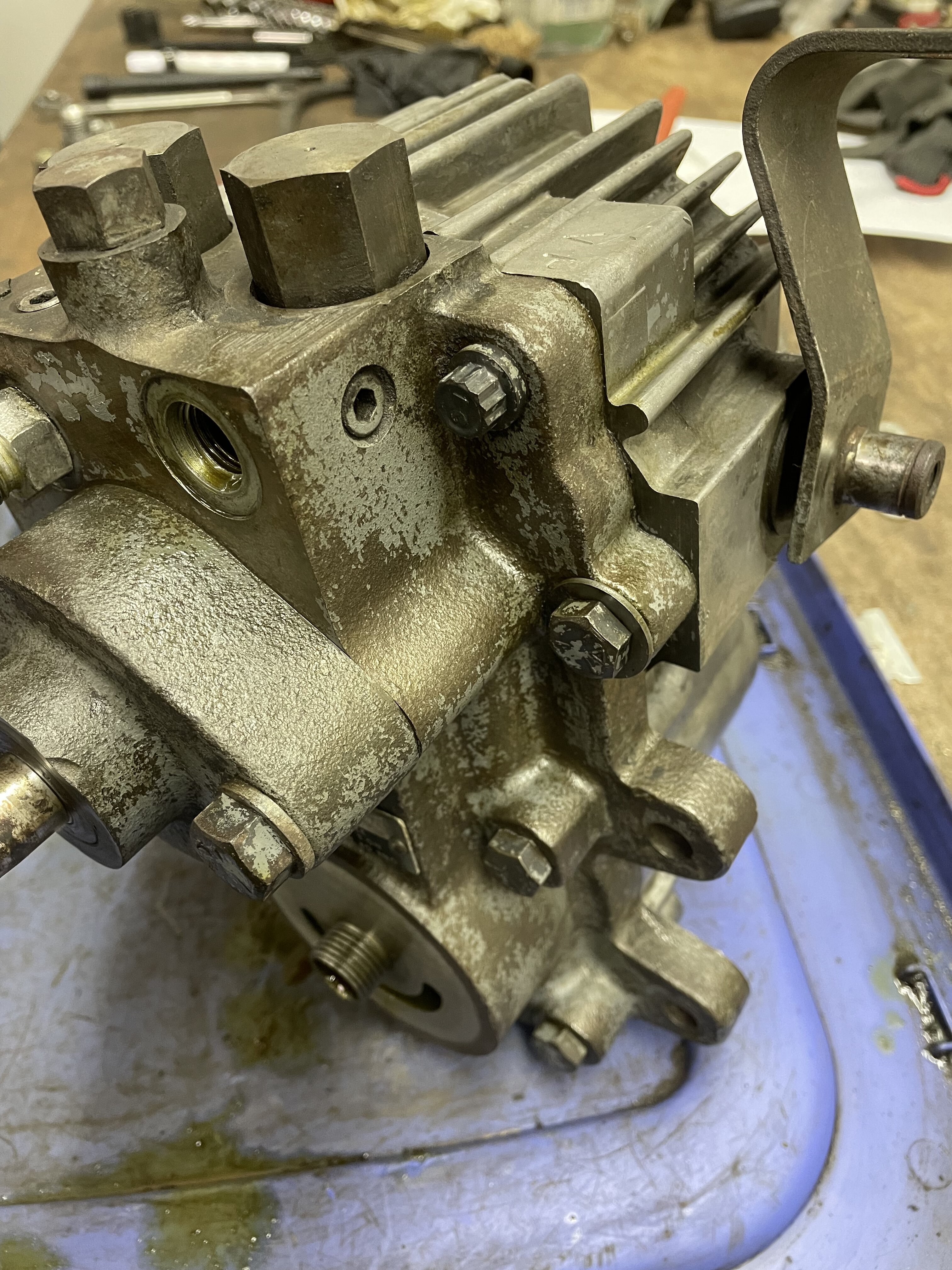 782D hydro pump paint color | IH Cub Cadet Tractor Forum